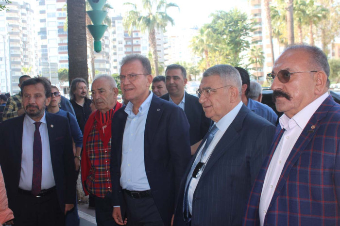 8. MERSİN ULUSLARARASI NARENCİYE FESYİVALİ BAŞLADI
