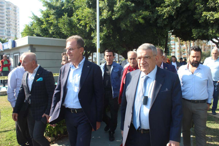 8. MERSİN ULUSLARARASI NARENCİYE FESYİVALİ BAŞLADI