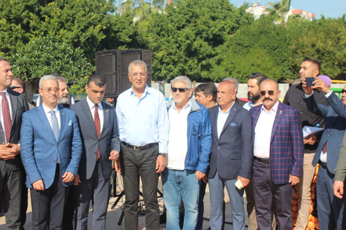 8. MERSİN ULUSLARARASI NARENCİYE FESYİVALİ BAŞLADI