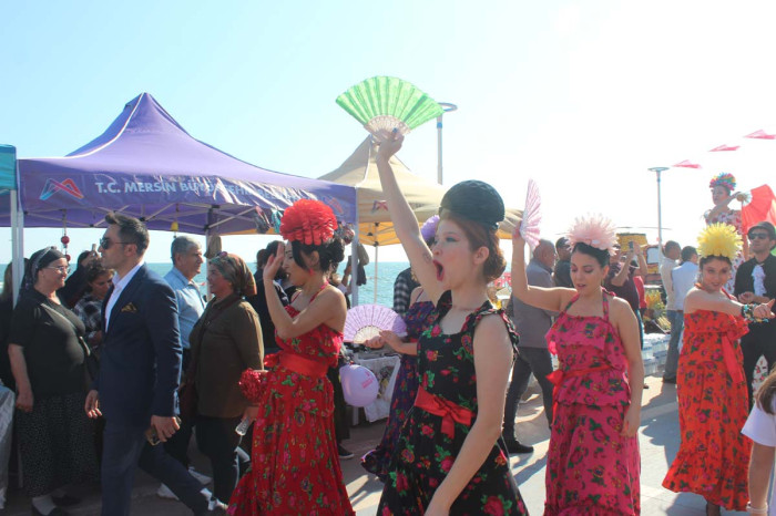 8. MERSİN ULUSLARARASI NARENCİYE FESYİVALİ BAŞLADI