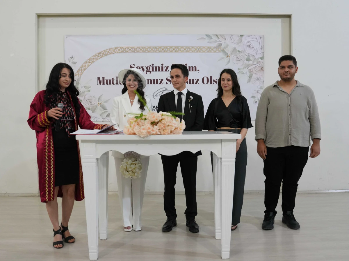 06.06.2026 Tarihine Yoğun İlgi: 25 &Ccedil;ift Mutluluğa &ldquo;Evet&rdquo; Dedi