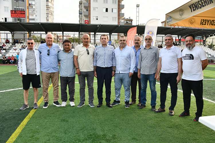 19 Mayıs Veteranlar Futbol Turnuvası sona erdi