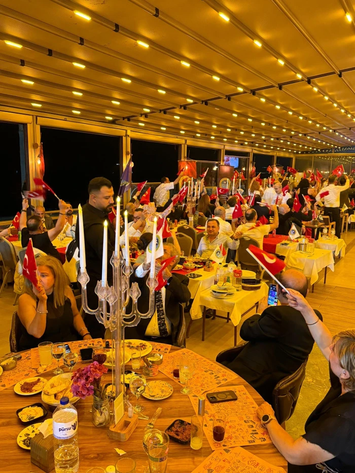 Mersin SMMMO'nun Cumhuriyet Balosunda Coşkulu Kutlama