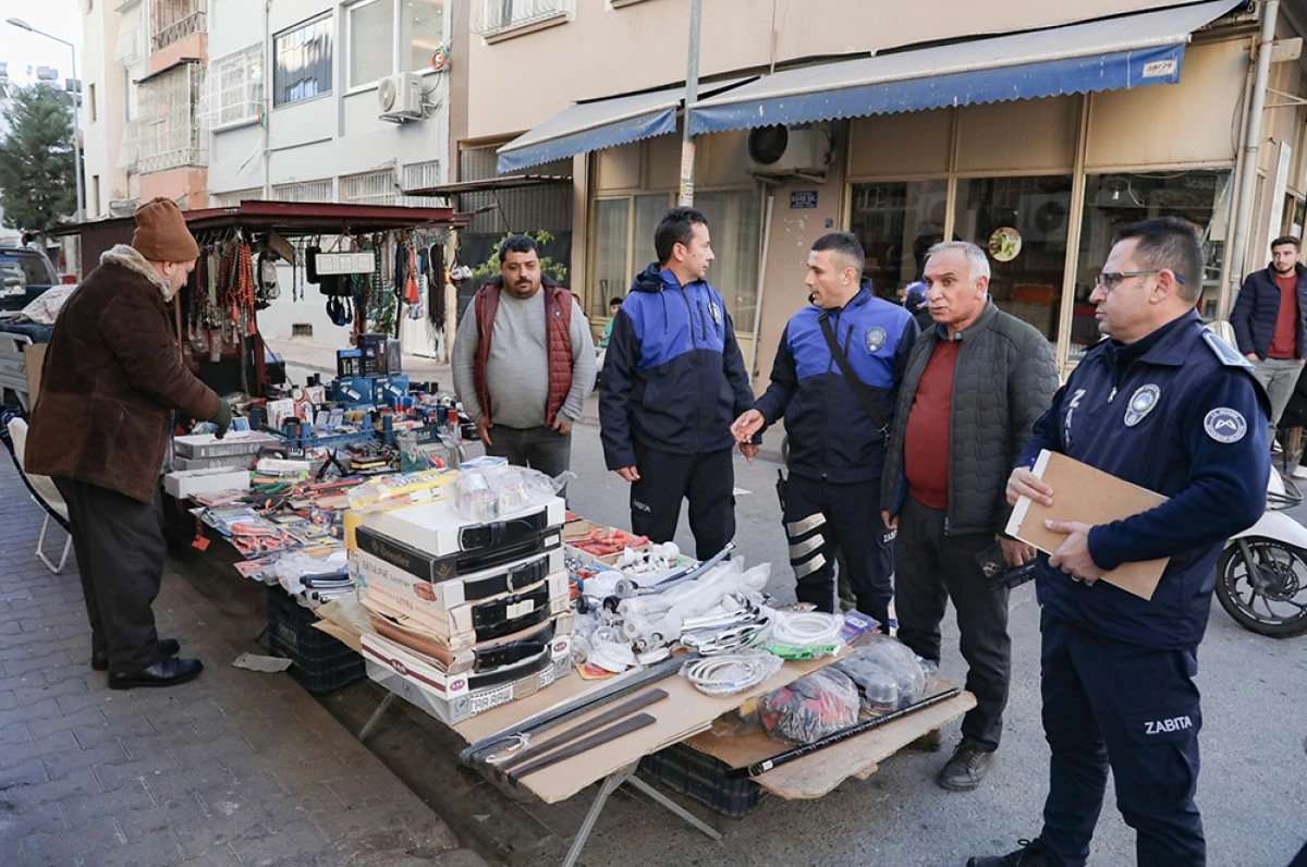 B&uuml;y&uuml;kşehir Zabıta Ekipleri Kaldırım İşgaline Ge&ccedil;it Vermiyor 
