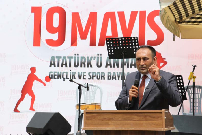 Çevik Başkan Yılmaz, 19 Mayıs’ı Gençlerle Coşkuyla Kutladı