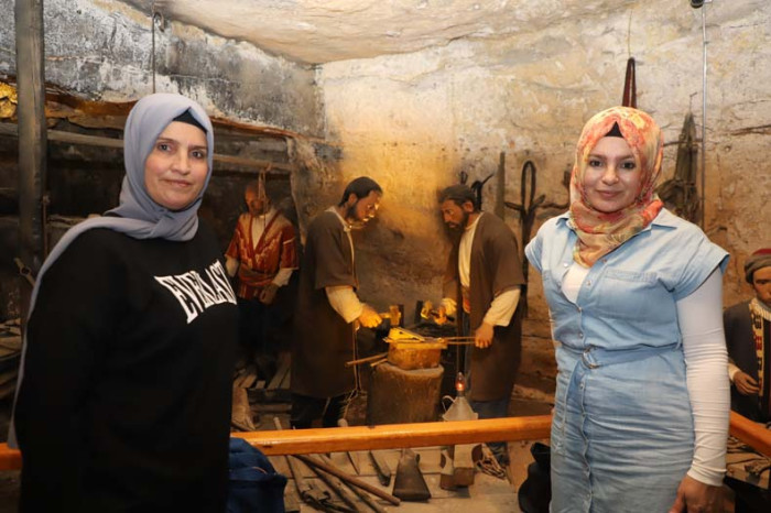Akdenizli kadınlar, Gaziantep’in tarihi, turistik ve kültürel yerlerini gezdi.
