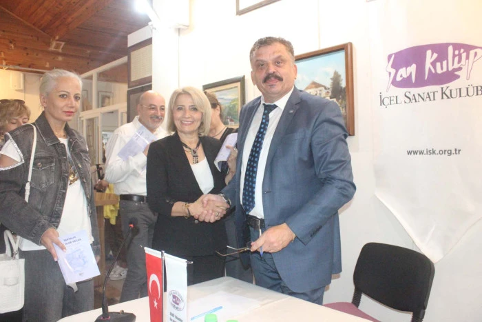 Fatih Alkar'ın ‘Tartalım Ablalar Abiler’ kitabının imza günü gerçekleştirildi