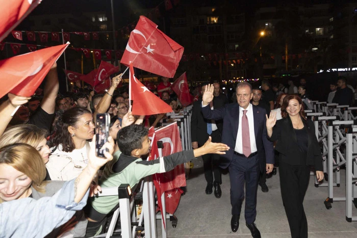Müziğin Yaşayan Efsanesi Selda Bağcan İle Mersin’de ‘Cumhuriyet’ Coşkusu