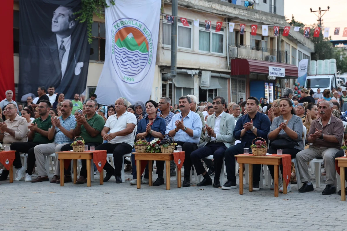 Toroslar&rsquo;da 3. &Uuml;z&uuml;m Hasadı Etkinliği Ger&ccedil;ekleşti