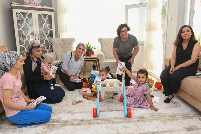 Yenişehir Belediyesi ev ziyaretleriyleaileleri projeye dâhil ediyor