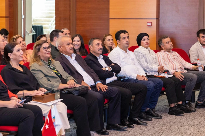 Yenişehir Belediyesinden “Kadın Sağlığı ve Otizme Çok Yönlü Bir Bakış” semineri
